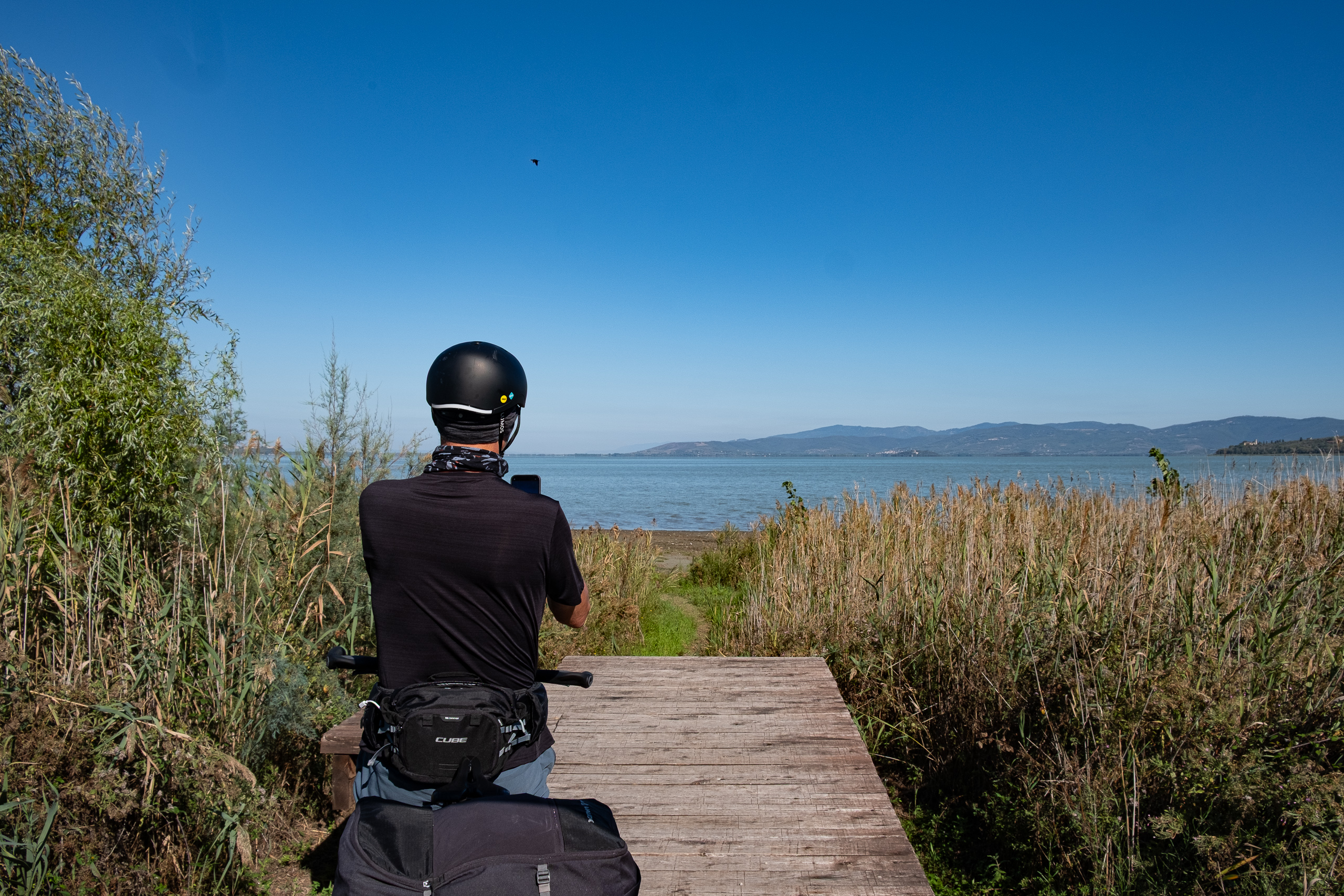 Fotostopp am Seeufer – kurzer Blick auf den Trasimener See